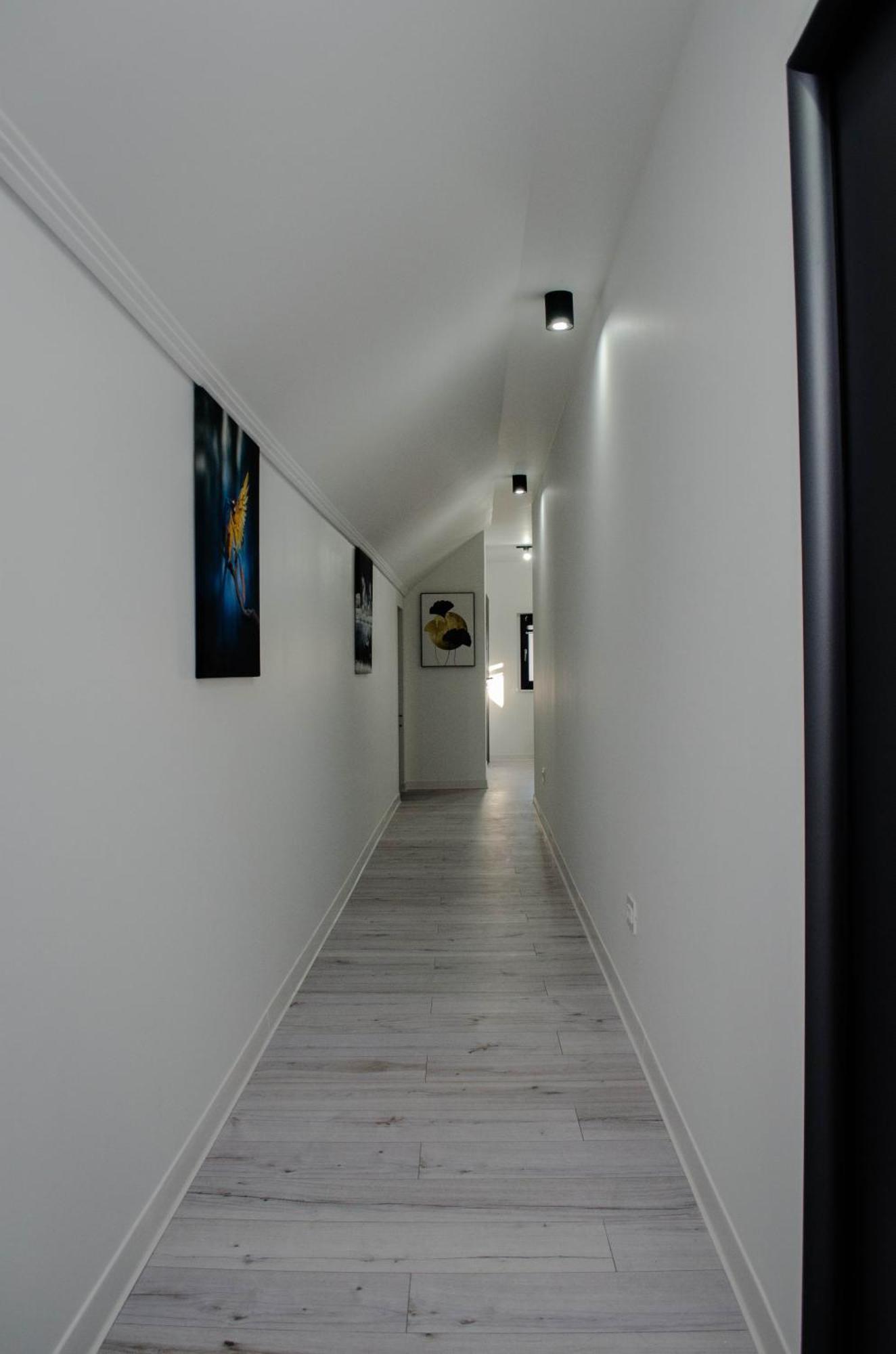 Ferienwohnung Pentgarden Penthouse Jacuzzi Târgu Jiu Exterior foto