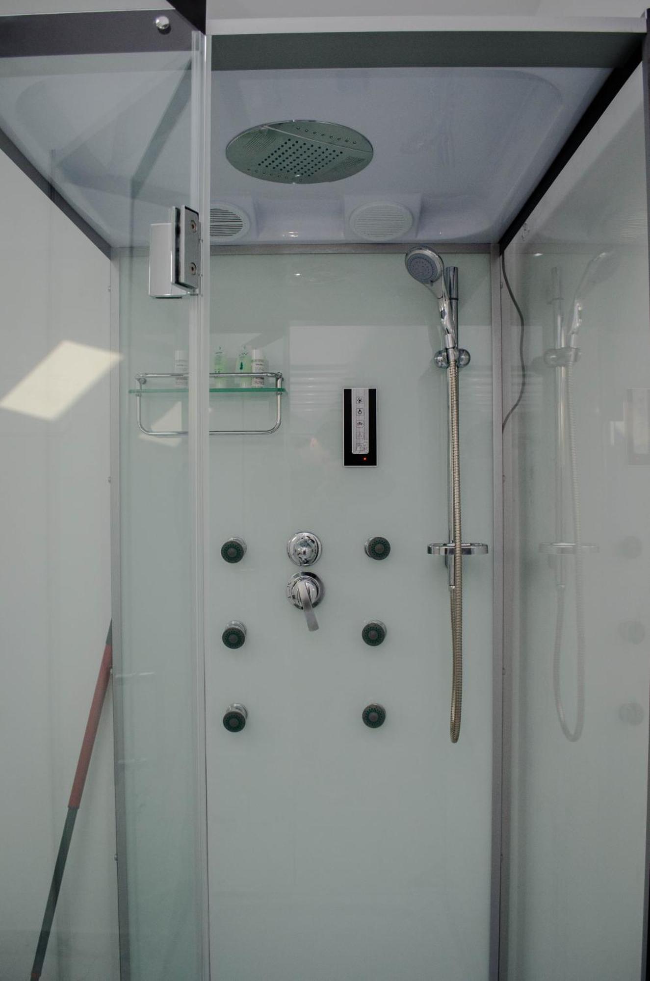 Ferienwohnung Pentgarden Penthouse Jacuzzi Târgu Jiu Exterior foto